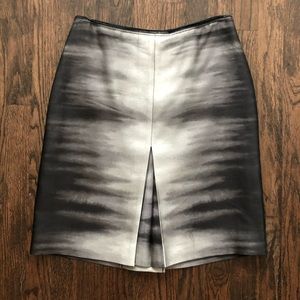 BCBG Maxazria Grey Ombré Front Pleat Skirt Sz 6